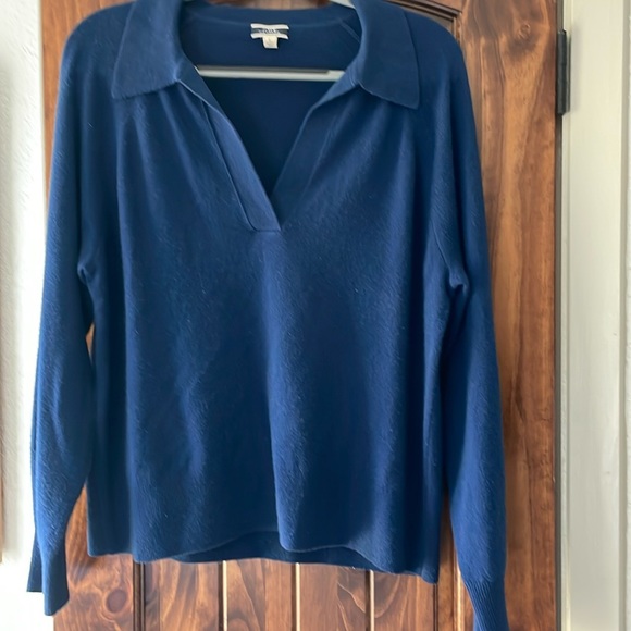 J. Crew Sweaters - J.Crew Cashmere, long sleeve V-neck sweater with collar.